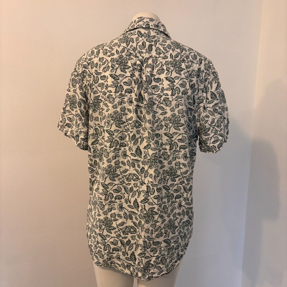 Lucky Brand Size Medium Botanical Leaf Print Casual Button Up Preppy Shirt